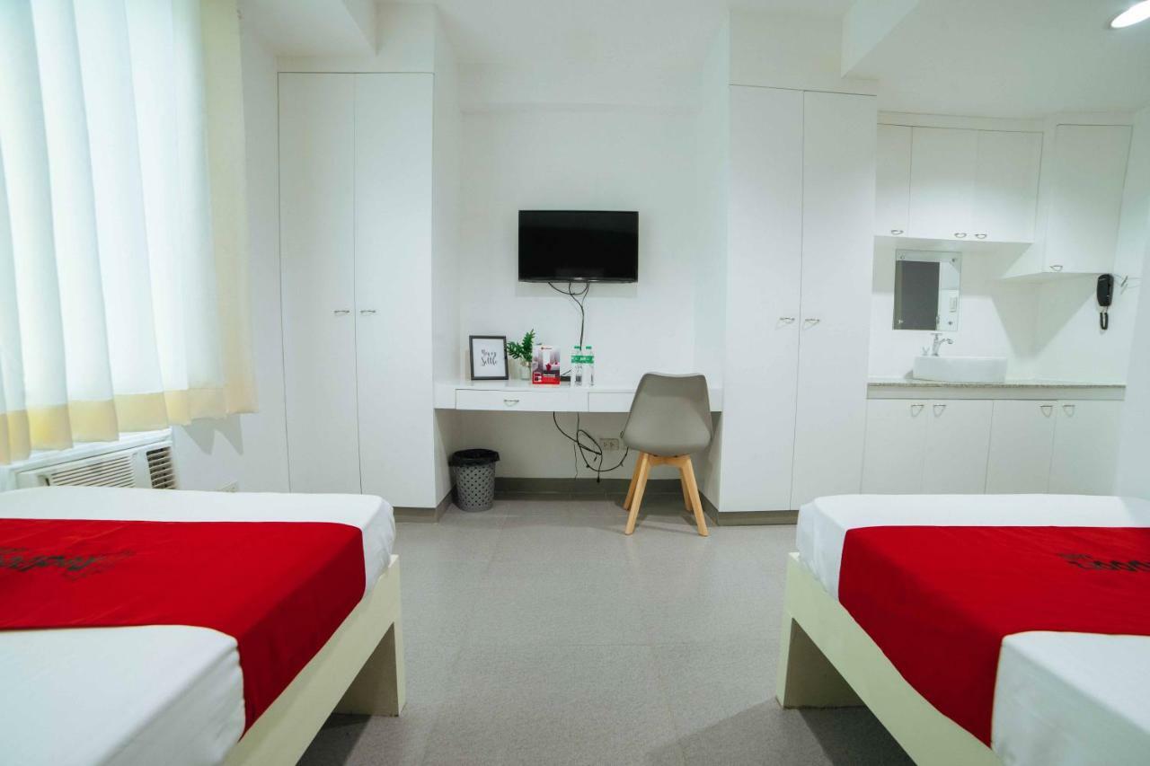Reddoorz Plus @ Roxas Street Davao City Eksteriør billede